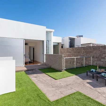 6 Bed Villa Private Heated Pool @ 30º For Free Vila