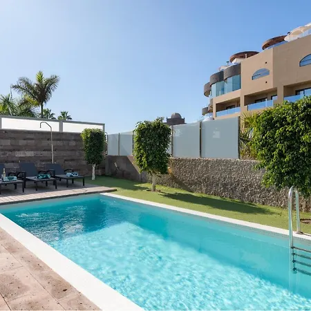 Villa 6 Bed Villa Private Heated Pool @ 30º For Free *